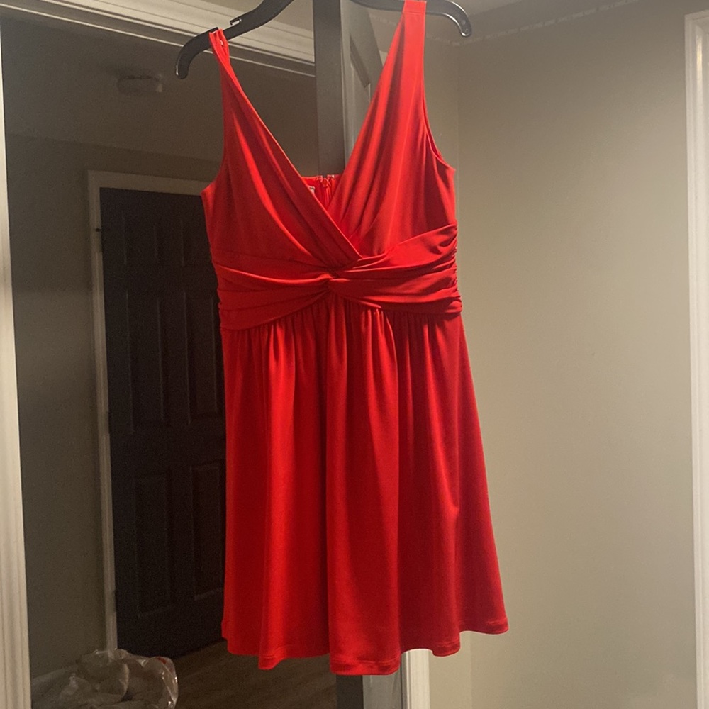 muse red dress